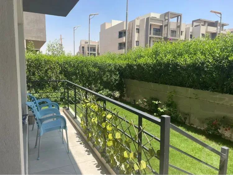 شقة فاخرة مفروشة للإيجار في المراسم فيفث سكوير