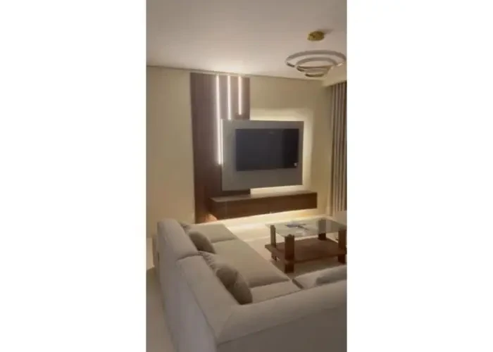 شقه للأيجار في 90 افينيو