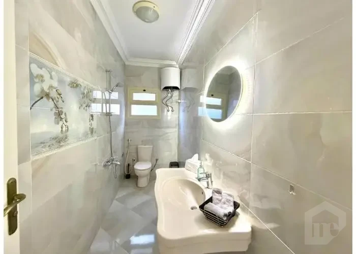 Apartment For Rent 220 SQM