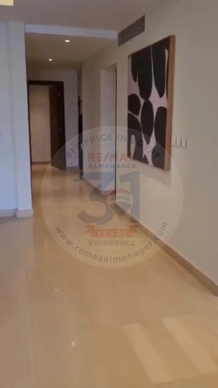 Furnished apartment for rent in CFC New Cairo 215m