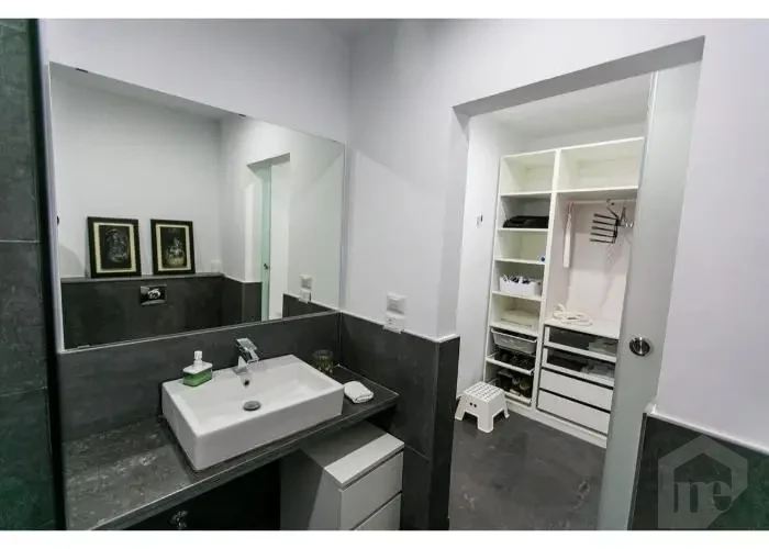 شقه للأيجار في شرق الاكاديميه