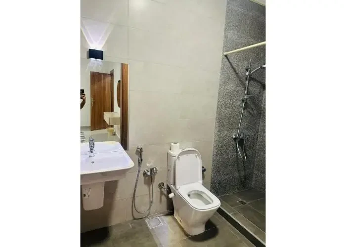 شقه مفروشه للأيجار في ايستاون