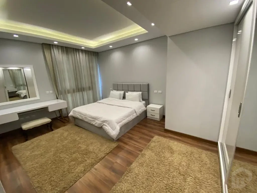 شقة مفروشة 3 غرف للإيجار في إيست تاون – القاهرة الجديدة