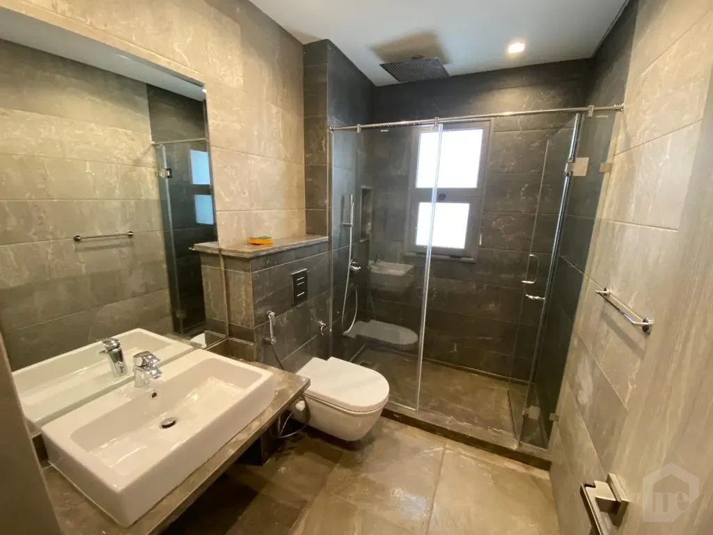 شقة مفروشة 3 غرف للإيجار في إيست تاون – القاهرة الجديدة