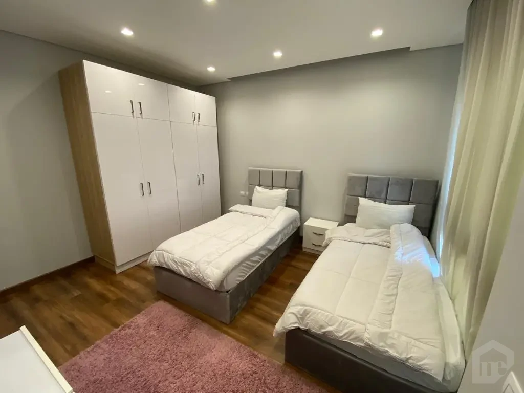 شقة مفروشة 3 غرف للإيجار في إيست تاون – القاهرة الجديدة