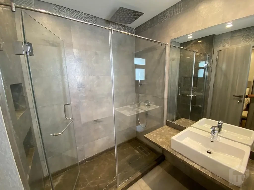 شقة مفروشة 3 غرف للإيجار في إيستاون