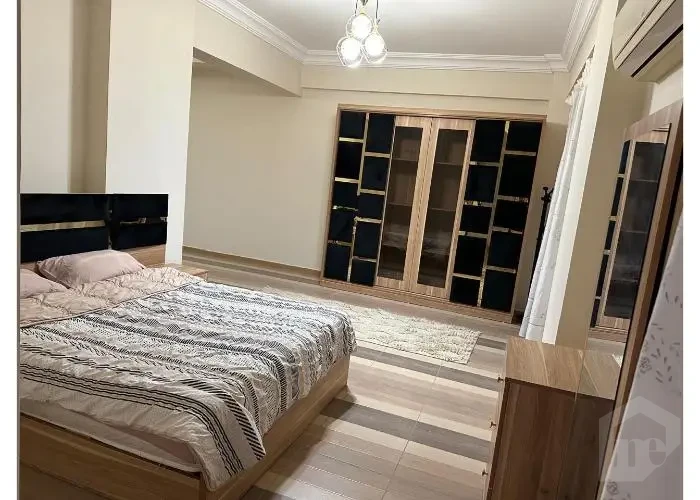 شقه مفروشه للأيجار في التجمع الاول