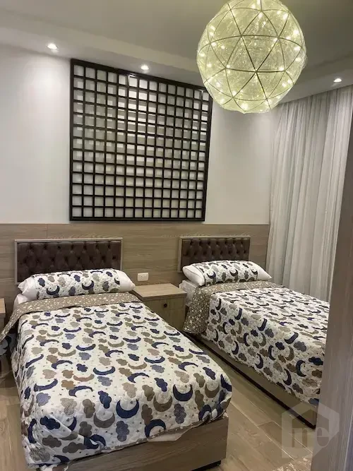 Fully Furnished Unit | Prime Location in Lake View