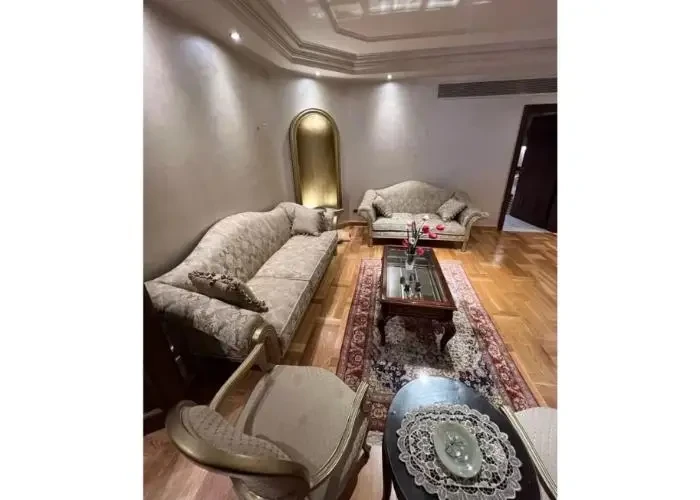 شقه للأيجار في القاهره الجديده