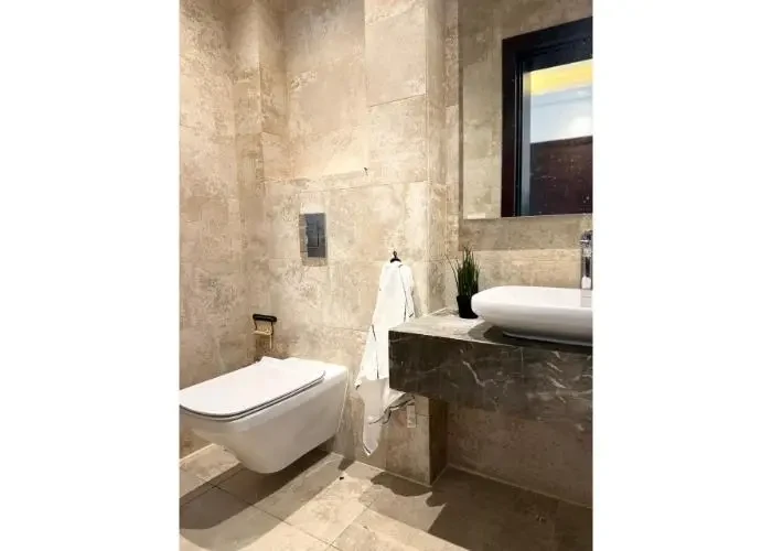 Apartment For Rent In East town