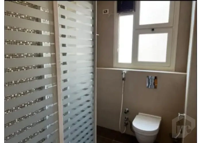 شقه للأيجار في غرب الجولف