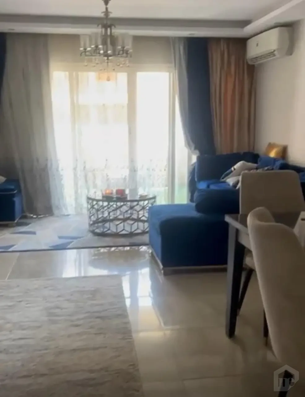 شقة جديدة مفروشة بجميع الأجهزة – ذا سكوير