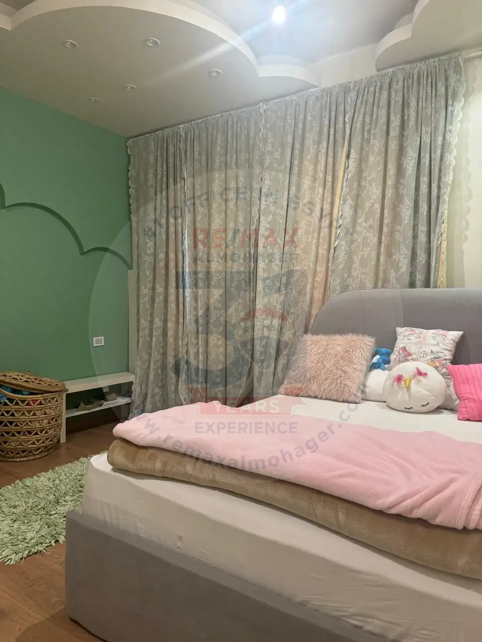 Penthouse for rent in Village Gate Compound, New Cairo, Meme website