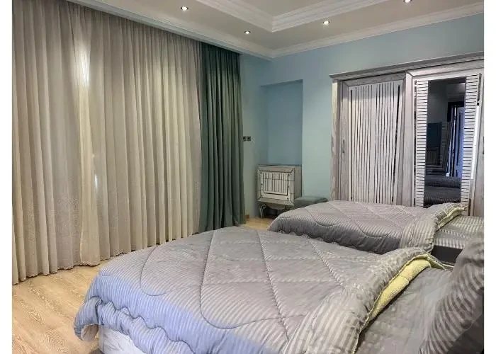 فيلا مستقله للأيجار في التجمع الخامس