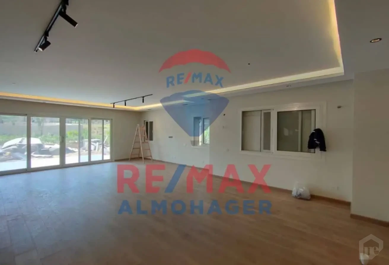 Prime Ground Duplex with Open Lake View
