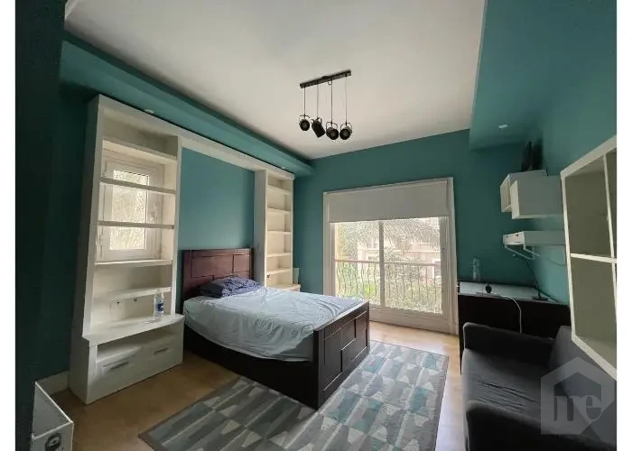 Apartments In Fifth Square