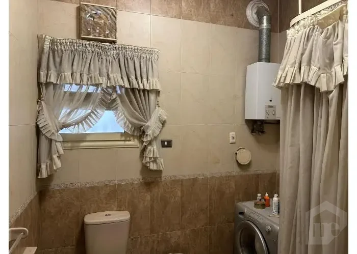 للأيجار في غرب الجولف