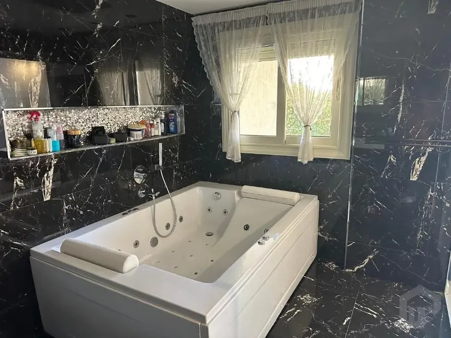 ground floor with garden New Cairo