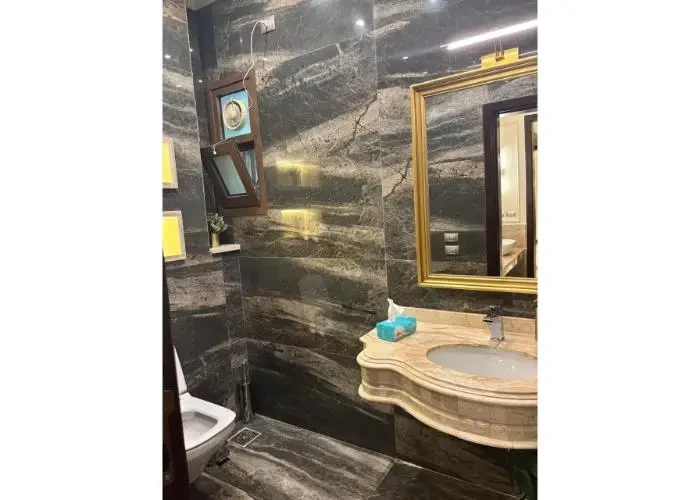 فيلا متشطبخ بالكامل للبيع