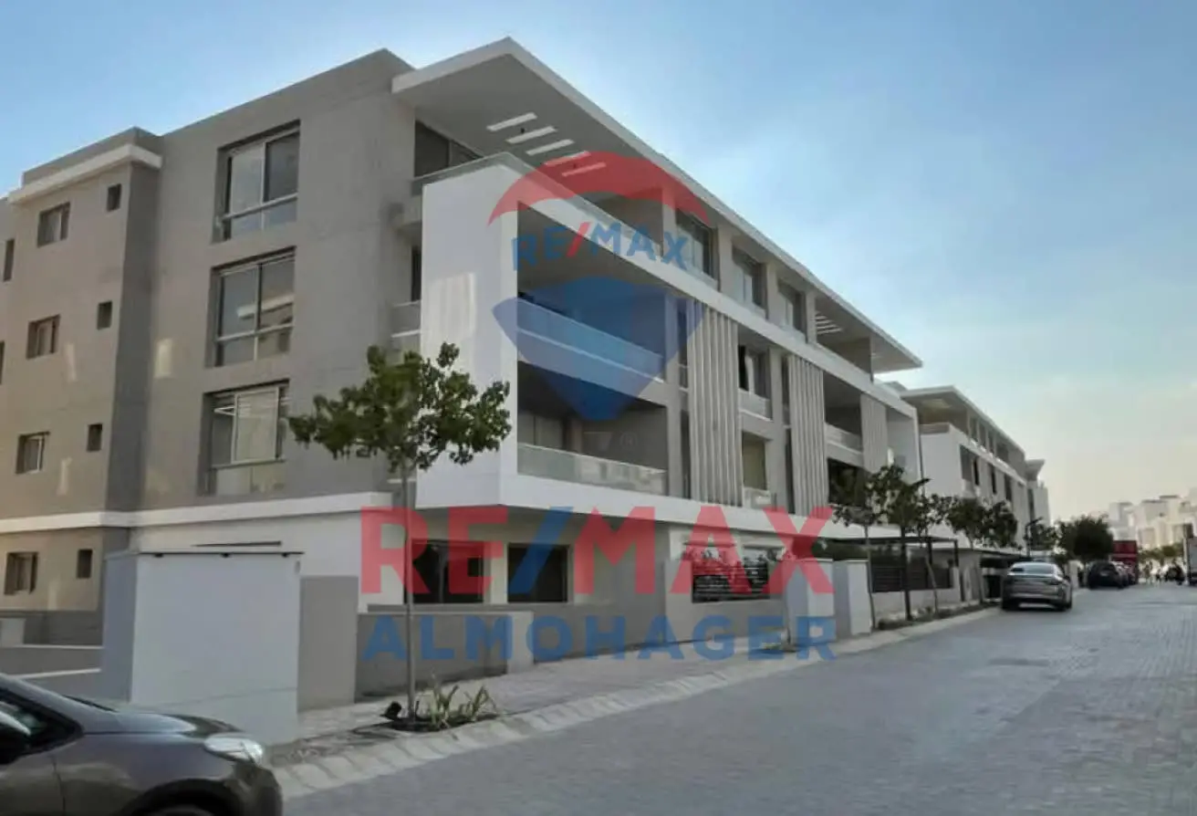 Garden Apartment | Ready to Move In – Market Price!