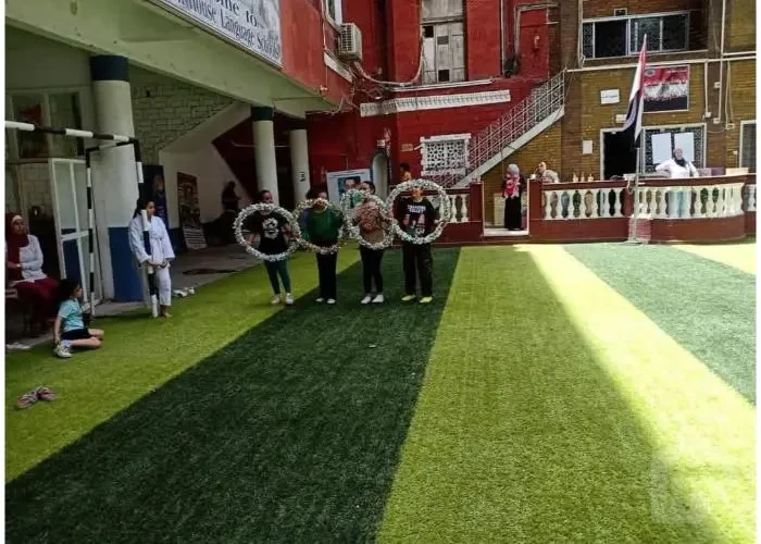 مدرسة لغات للبيع فى القاهره