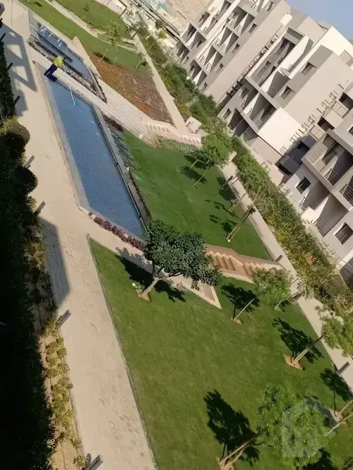 شقة فاخرة للإيجار في المراسم فيفث سكوير