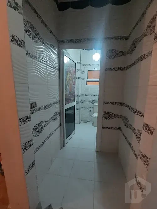 Duplex with Private Entrance – Super Lux Finishing