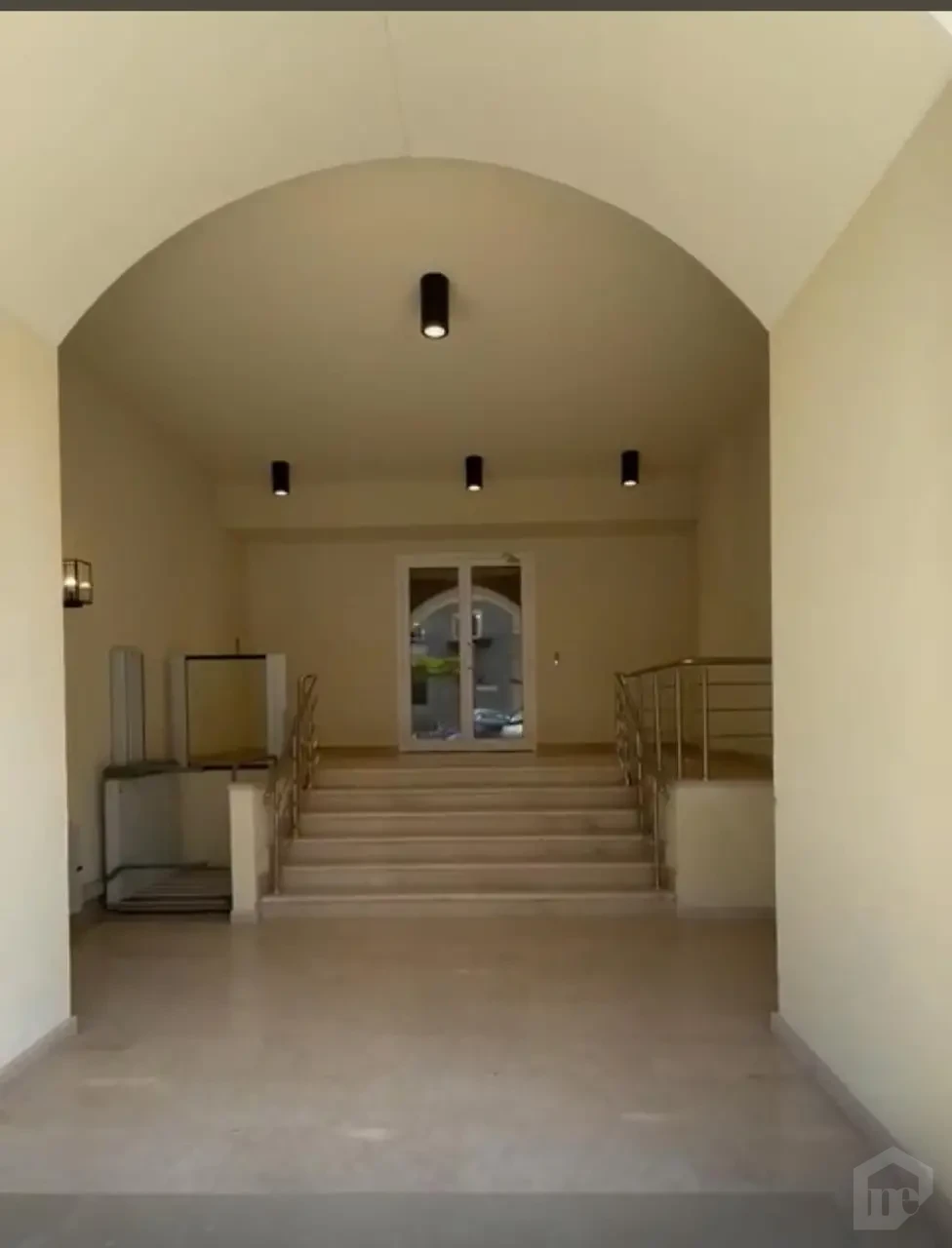 كمبوند ميفيدا للايجار