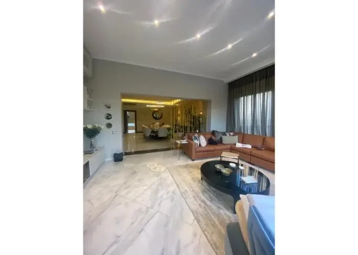 فيلا مستقله للبيع في قطاميه ديونز