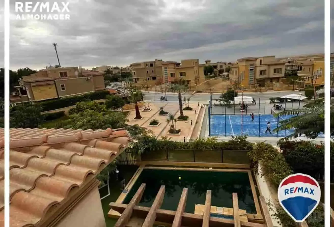 Luxury Townhouse for Sale | Meadows Park
