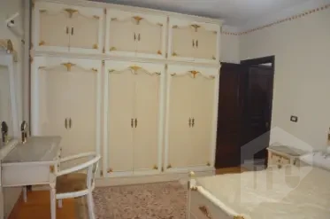 5 bedrooms Villa for sale Sheikh Zayed