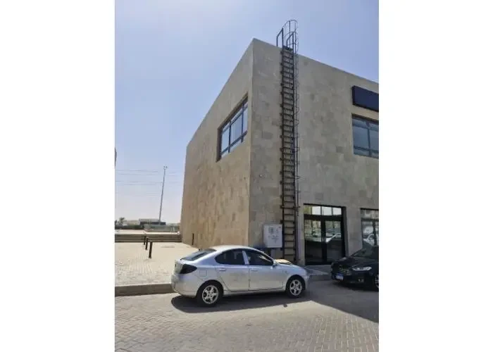 Commercial building on Waslet Dahshur