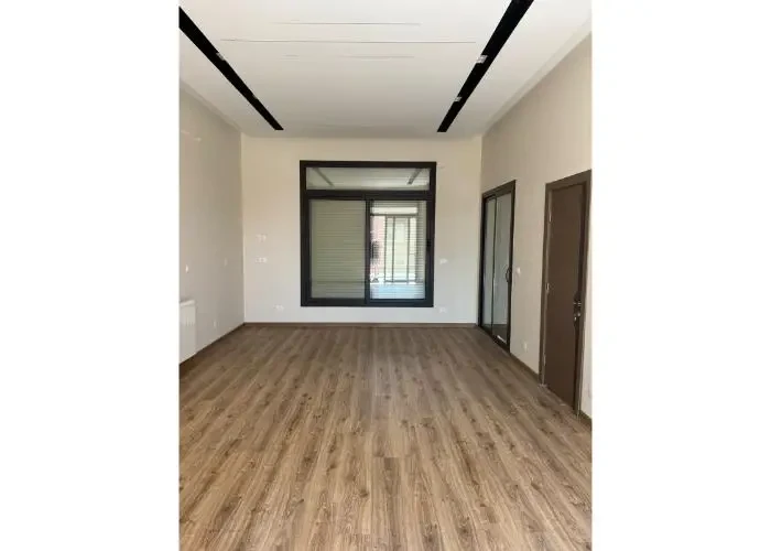 فيلا للأيجار في ديستريكت 5