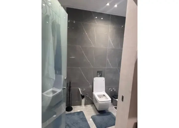 فيلا للأيجار في هايد بارك