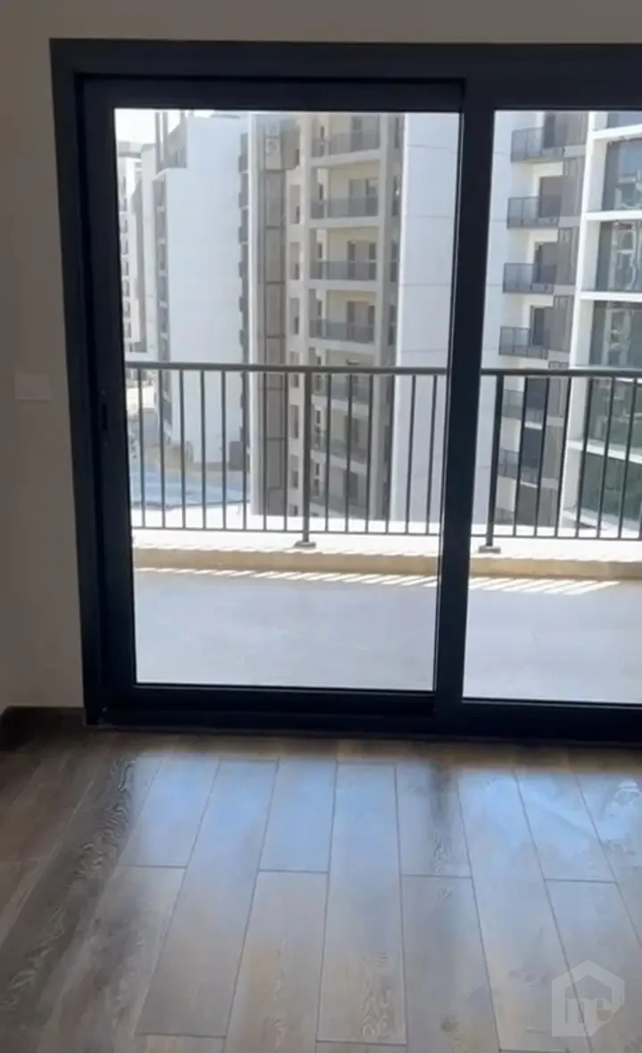 شقة مشطبة بالكامل 161 متر في زيد ويست | دور عالي بإطلالات | الشيخ زايد