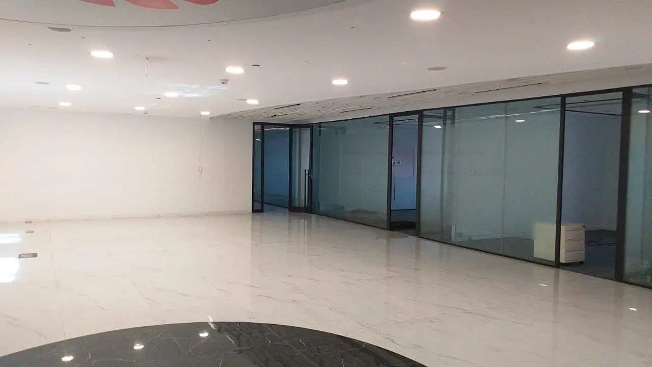 Office for rent in South 90th Street, furnished