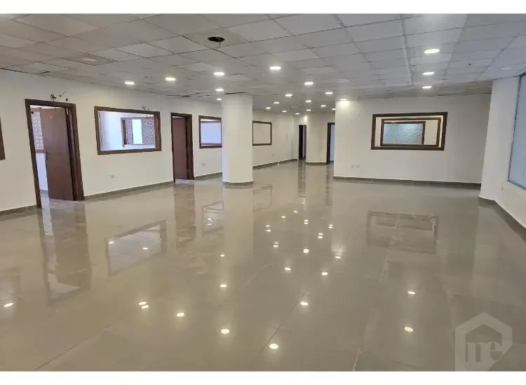 مقر إداري متشطب للايجار