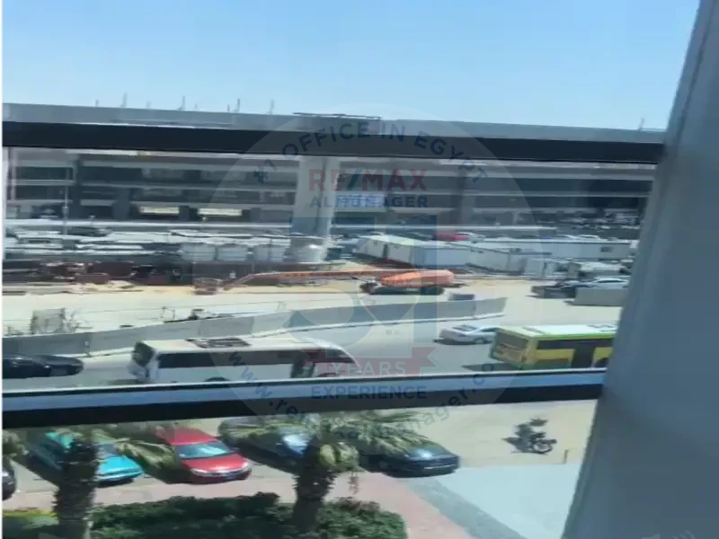 مكاتب للايجار على شارع التسعين