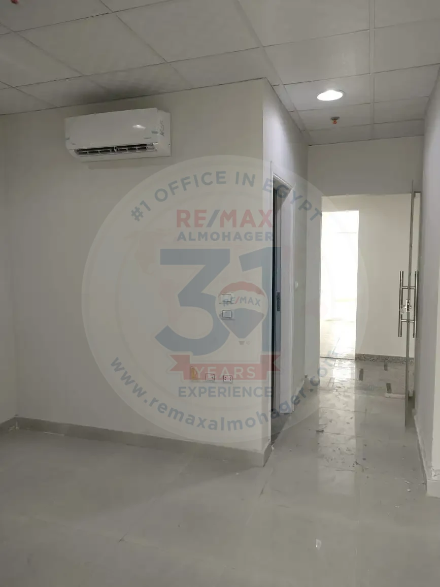 Office for rent in Fifth Settlement, 250m