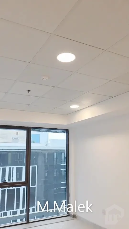 مكتب بتشطيب كامل وفيو مفتوح في أرقى موقع