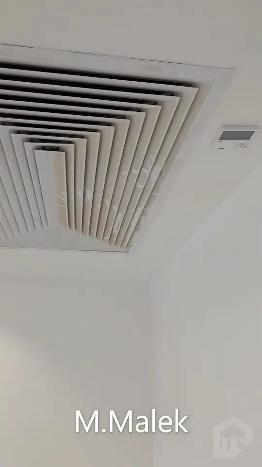 مكتب بتشطيب كامل وفيو مفتوح في أرقى موقع