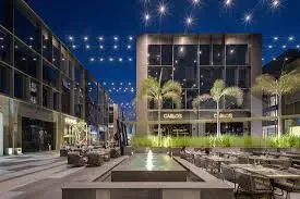 وحدة إدارية للبيع فى فايف إيه مؤجرة بعائد شهري ثابت