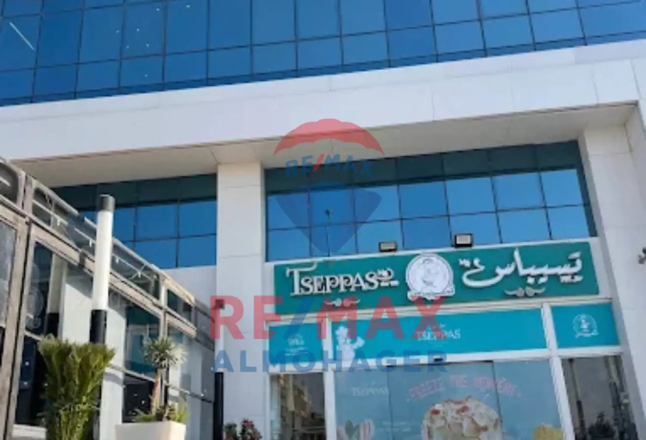 Prime Location Office for Sale – Overlooking Plaza & North 90 Street