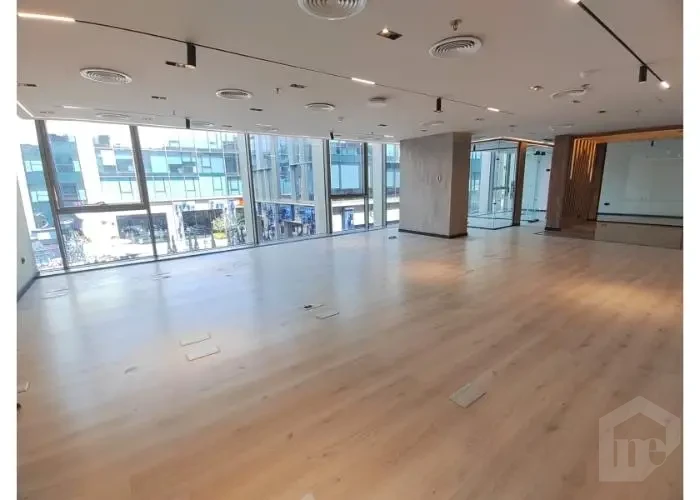 مكتب للأيجار