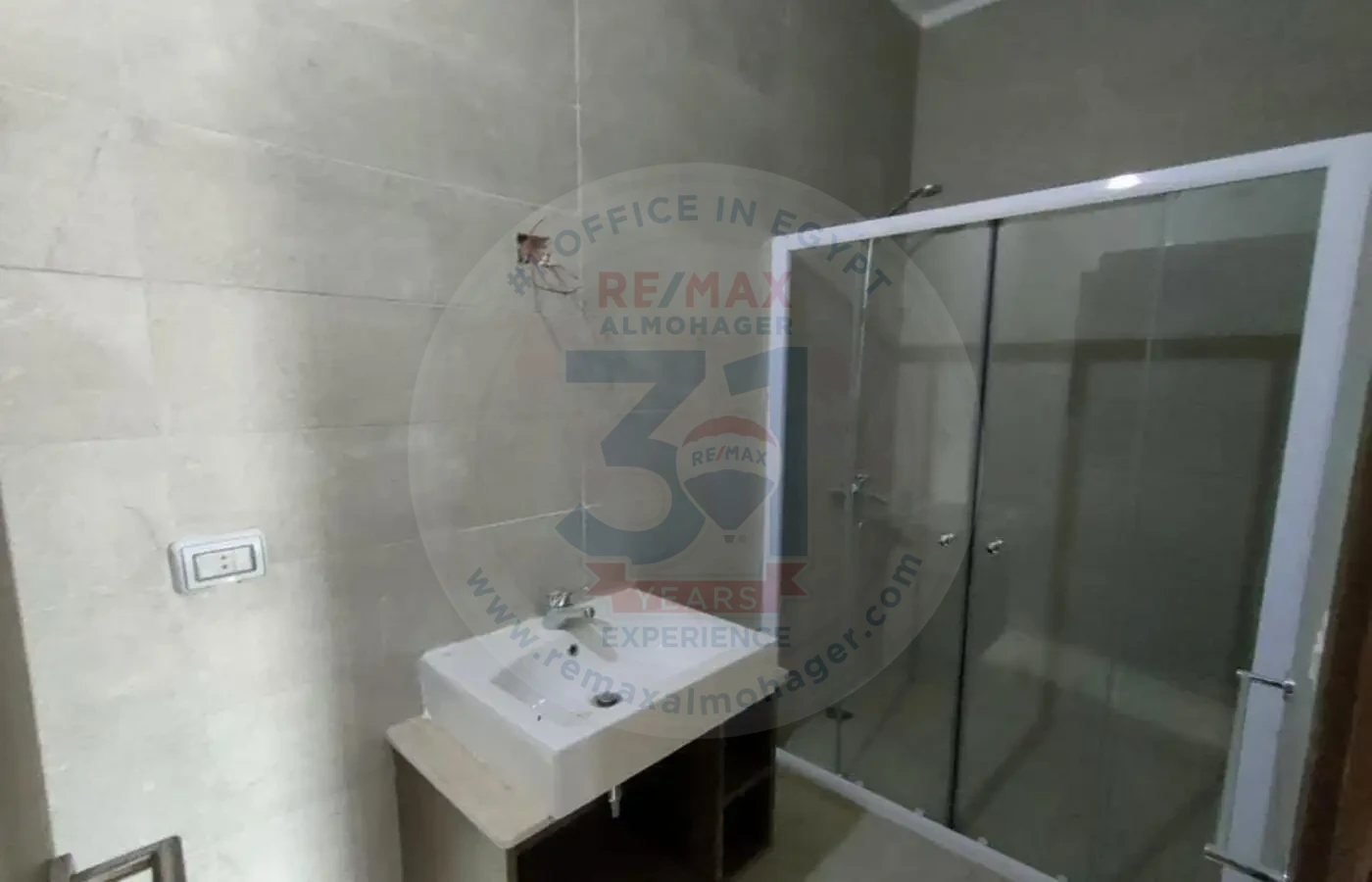 Penthouse for rent in Fifth Square, 280 sqm, air conditioning