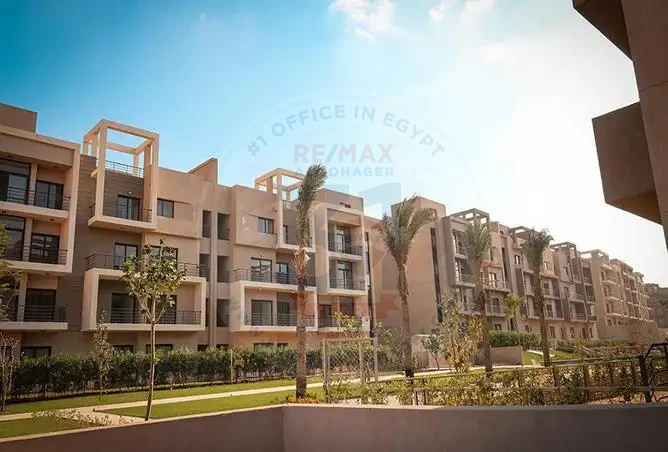 Penthouse for rent in Fifth Square ,New Cairo 175m