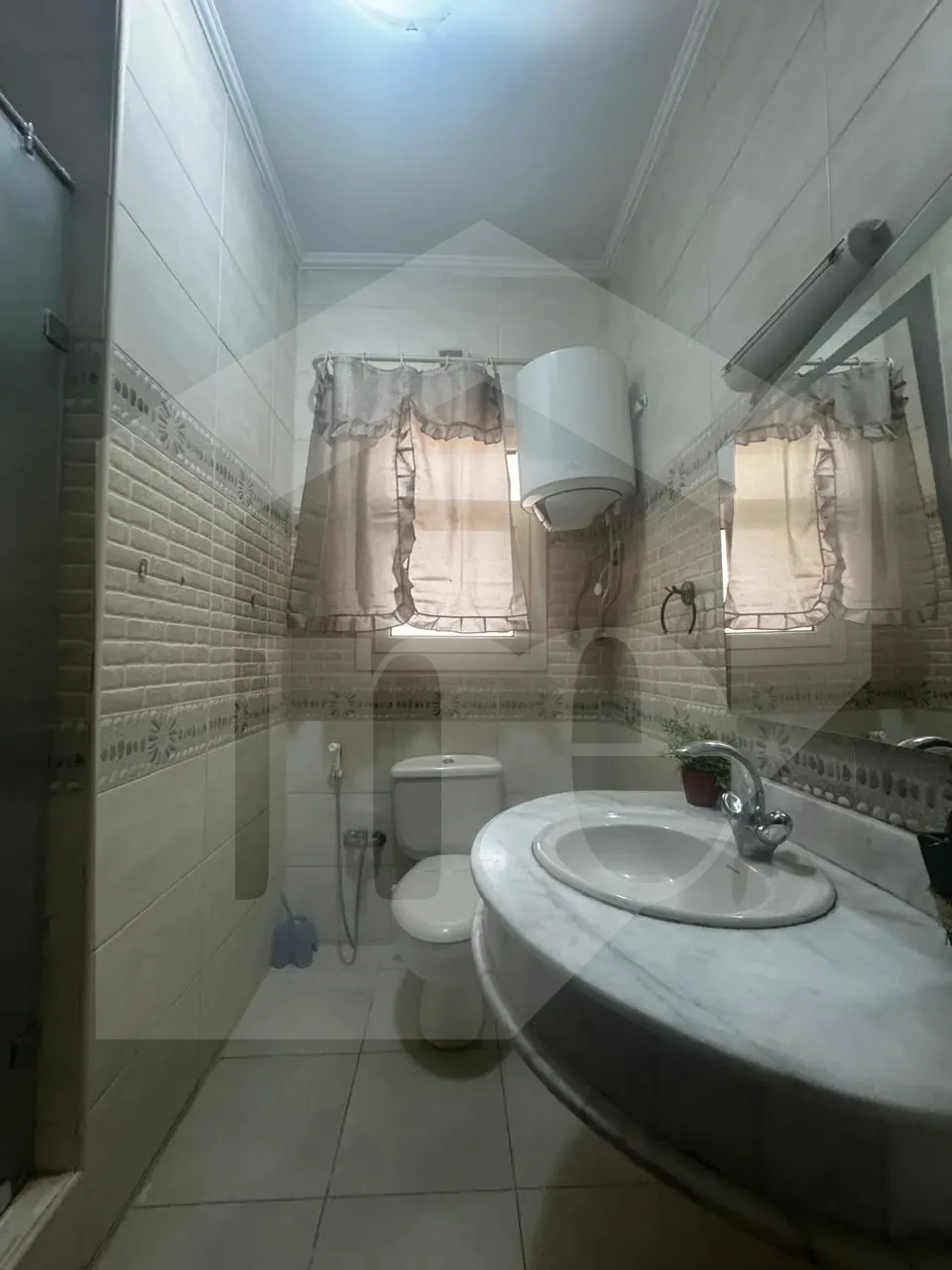 Penthouse for rent in Village Compound