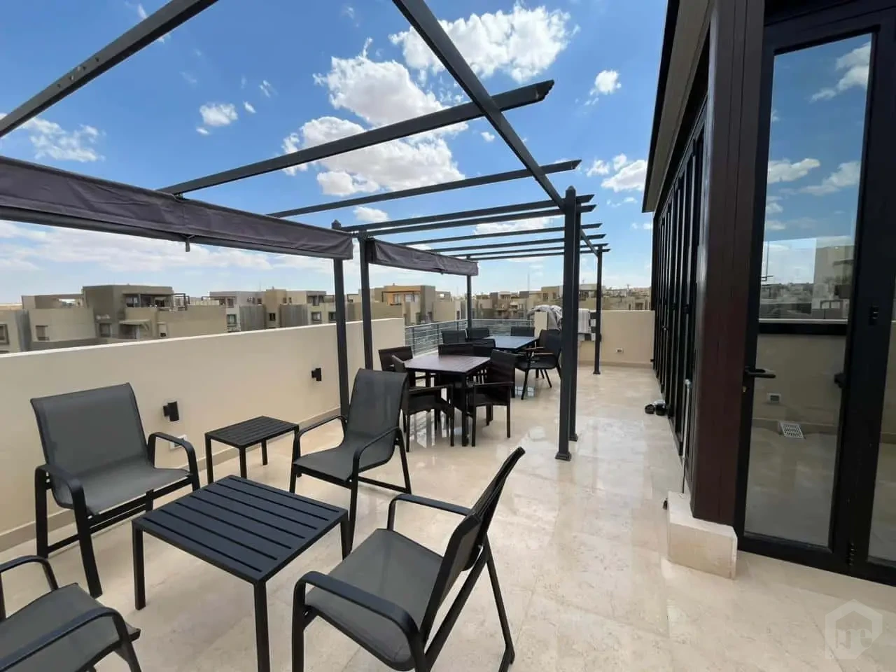 Penthouse for Sale in a Full-Service Compound
