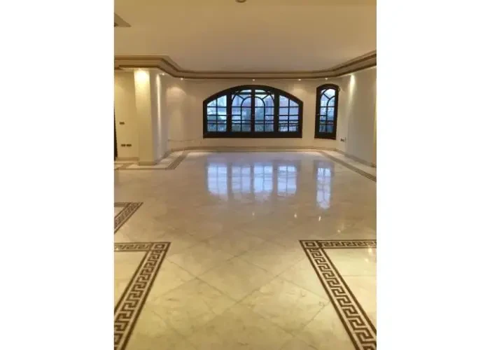 بنتهاوس للبيع في الكوربه