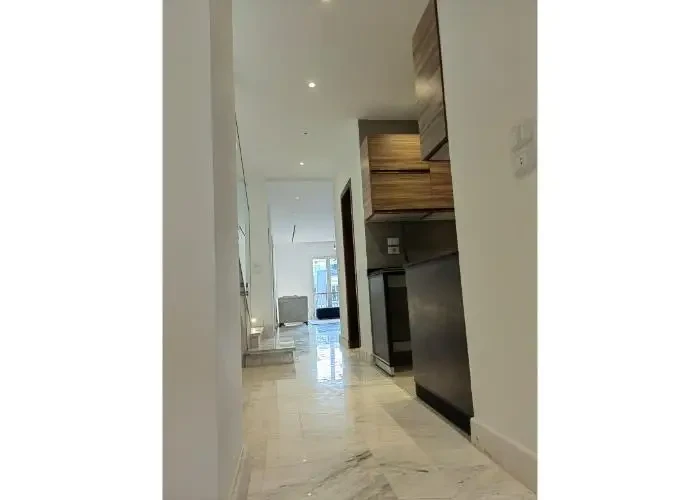 Penthouse 3 Bedrooms For Sale In Mountain View Hyde Park